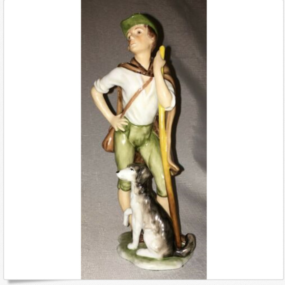 AK Kaiser Handpainted Porcelain Figurine Man Dog - Picture 6 of 8